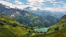 lake-in-the-alps-1920-1080-2571.jpg